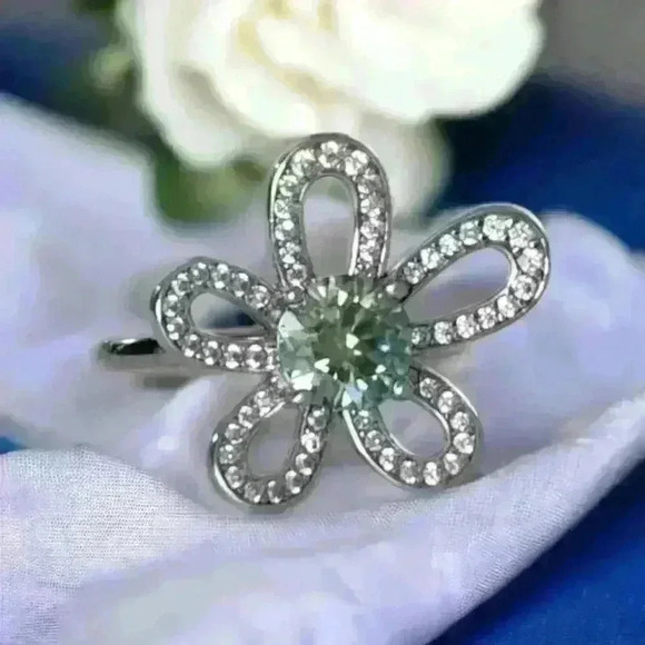 🆕️Moissanite Flower Adjustable Ring Platinum Plated S925 Silver Certified 1CT - Picture 10 of 17